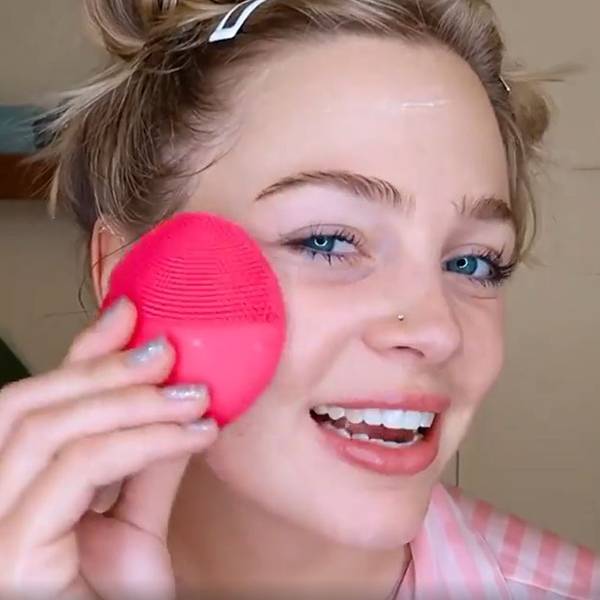 FOREO LUNA mini 2 I Hitech Facial Cleansing for Everyone