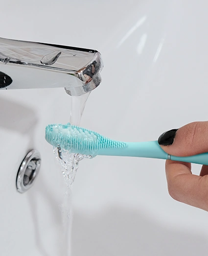 Brosse à Dents électrique FOREO ISSA Neuve - Poils Silicone, Bleue, Charge USB, Mouvement Sonique