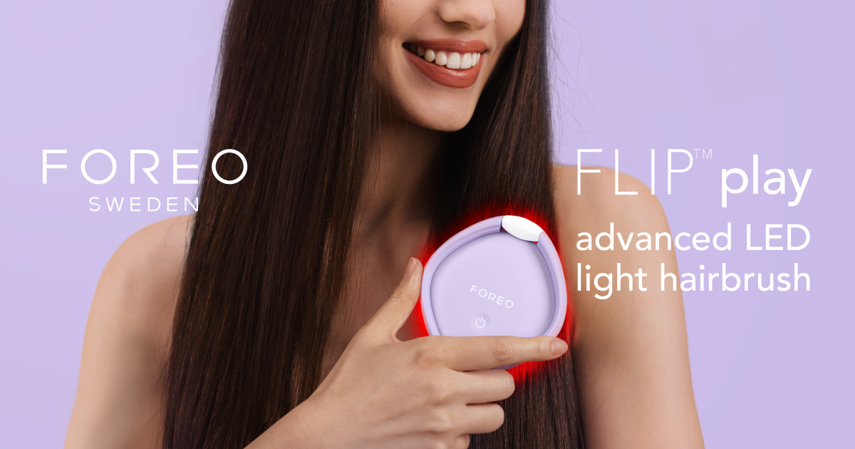 FLIP™ play advanced LED light hairbrush