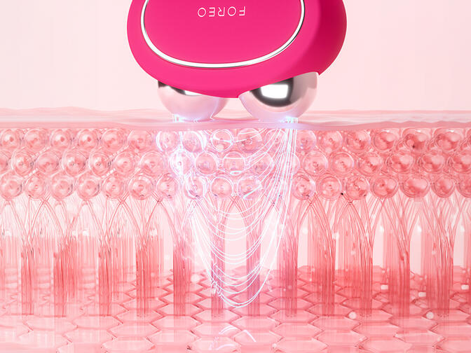 Vector image of FOREO BEAR™ device sending microcurrent into the skin